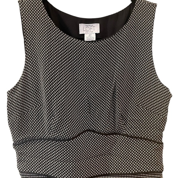 Ann Taylor Loft Women’s Dress Black White Abstract Knit Petite 4P - Picture 4 of 8
